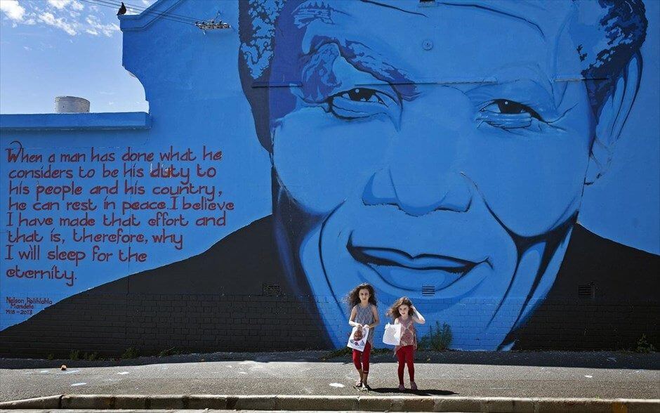 Elogio a Nelson Mandela, l'"anima invincibile" che ha cambiato il mondo