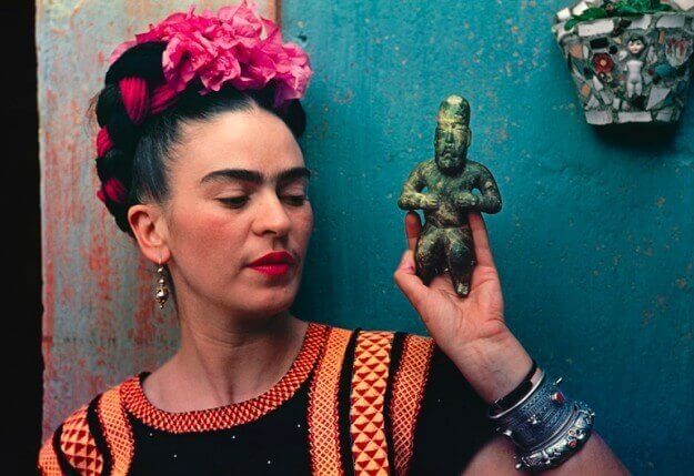 Frida Kahlo: l'arte come colore, magia e rivoluzione